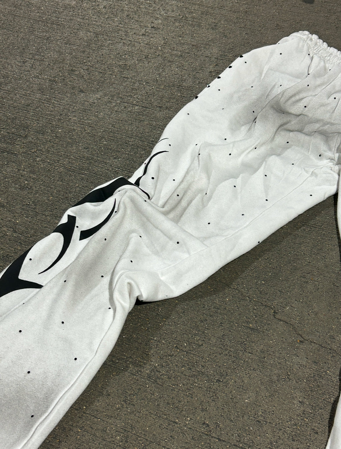 Secluded "Whiteout" Sweatpants